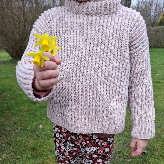 Runa - Children’s Sweater
3