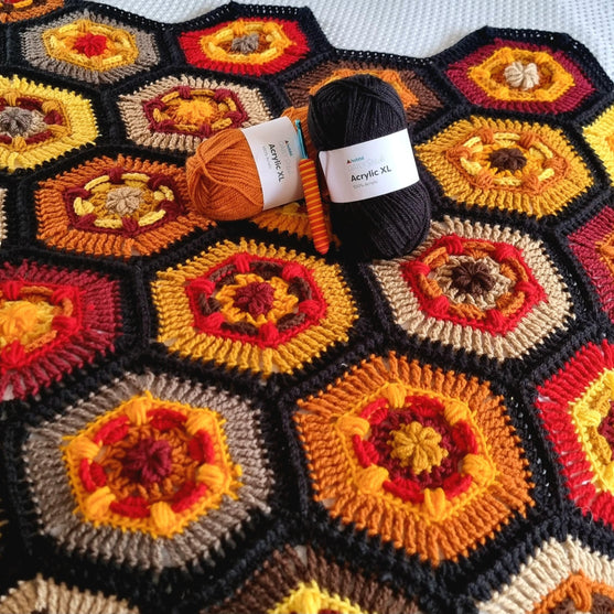 Hexagon Hugs - Blanket
3