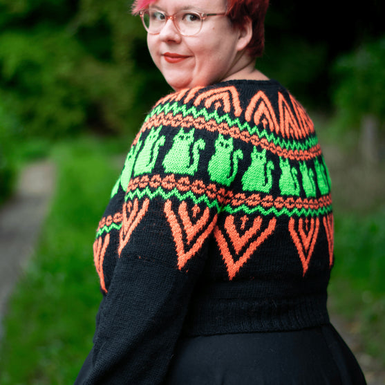 Scary Cat - Sweater
5