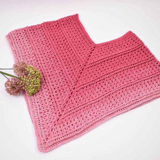 Timeless Child Poncho – Sultan
2