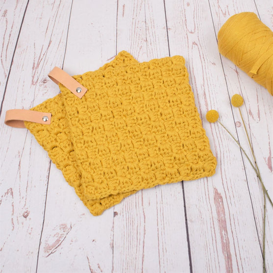 Ribbon “C2C” Pot holders
3