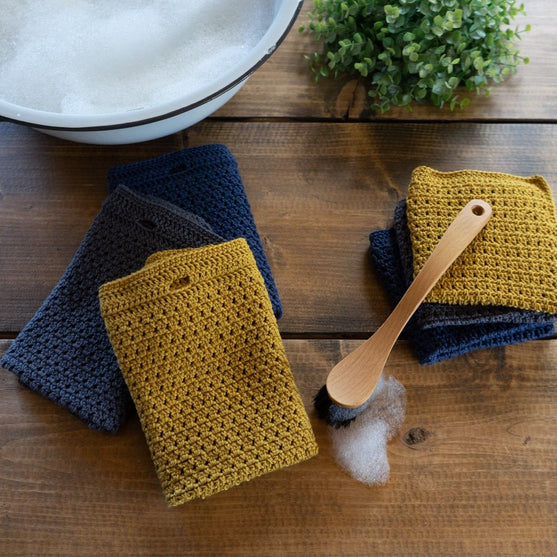 Couple - Crocheted kitchen towel
2