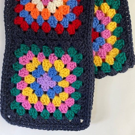 Crayon - Scarf
2