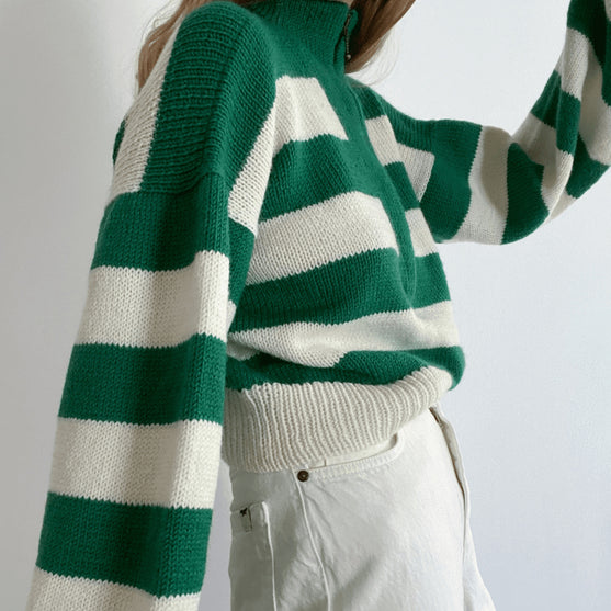 Zipper Sweater
3