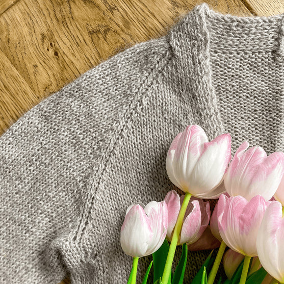 Dandelion Blowing - Cardigan Mohair Edition
8