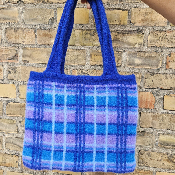 For-everyday-and-parties - Felted Bag
4