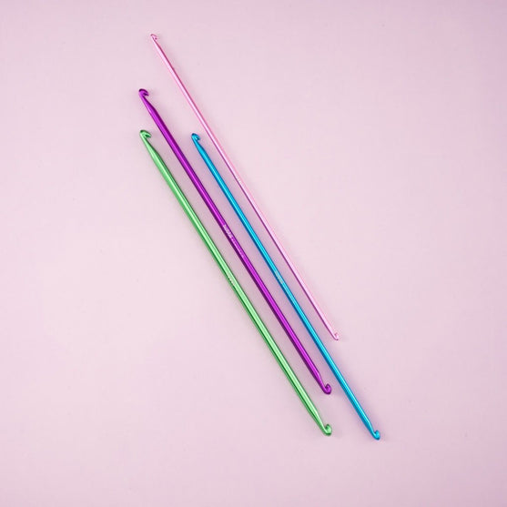 Alu Double Ended Tunisian Crochet Hook Set - 28 cm - Hobbii
2