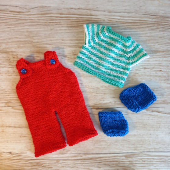 Playset - Doll Clothes
6