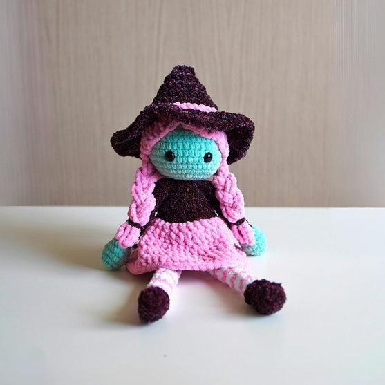 Rosie Rue the Witch
2