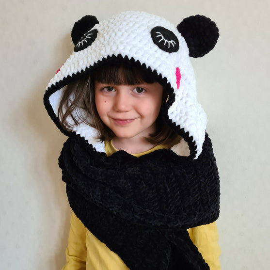 Panda Scarf
2
