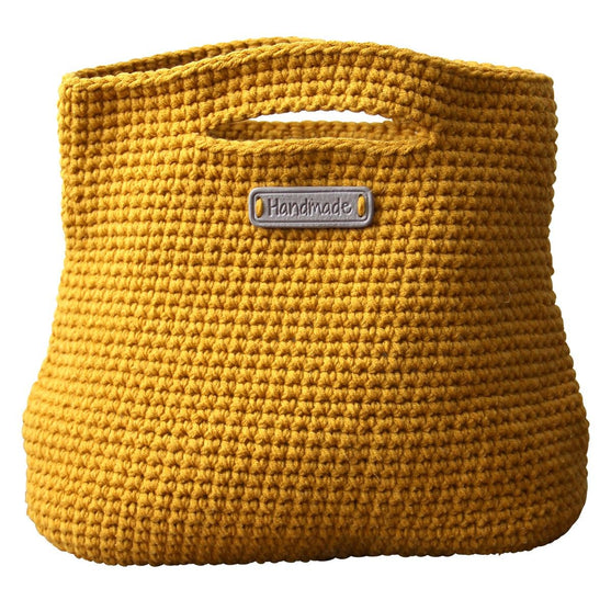 Chic Shopper
3