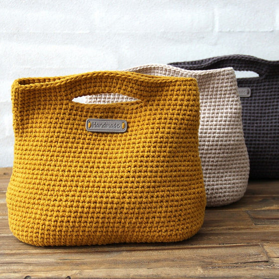 Chic Shopper
4