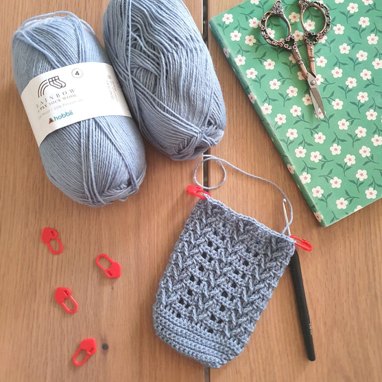 Lindas Arrow Lace Socks
3