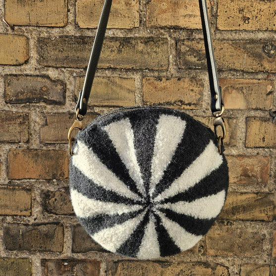 Bolsje - Felted Purse
2