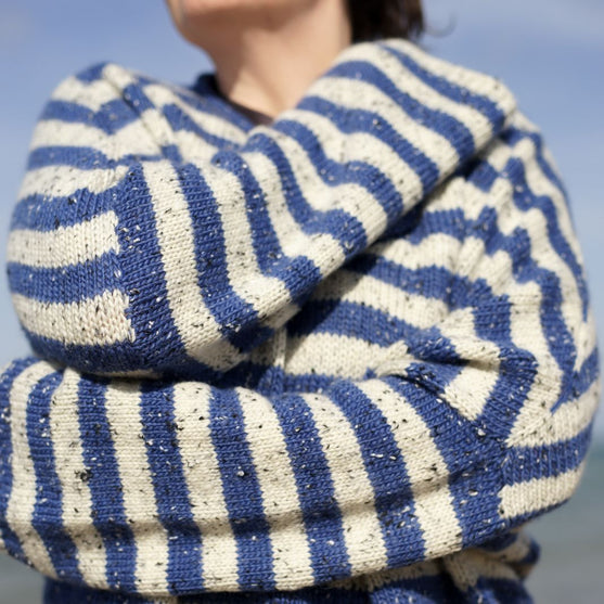 Marine - Sweater
9
