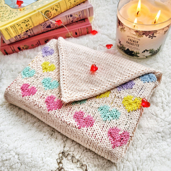 Booklover - Clutch
2