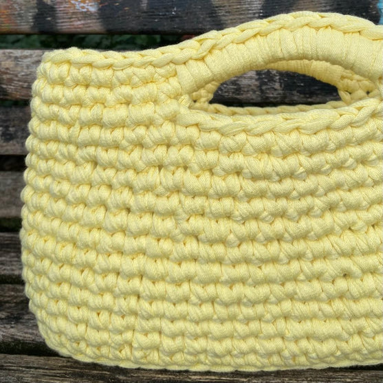 Crochet Shopper Bag
6