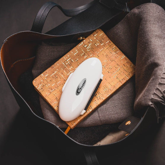 Gleener Compact Fabric Shaver & Lint Brush - Travelsize - Gleener
3