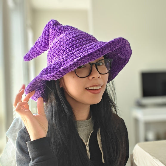 Simple Witch Hat
3