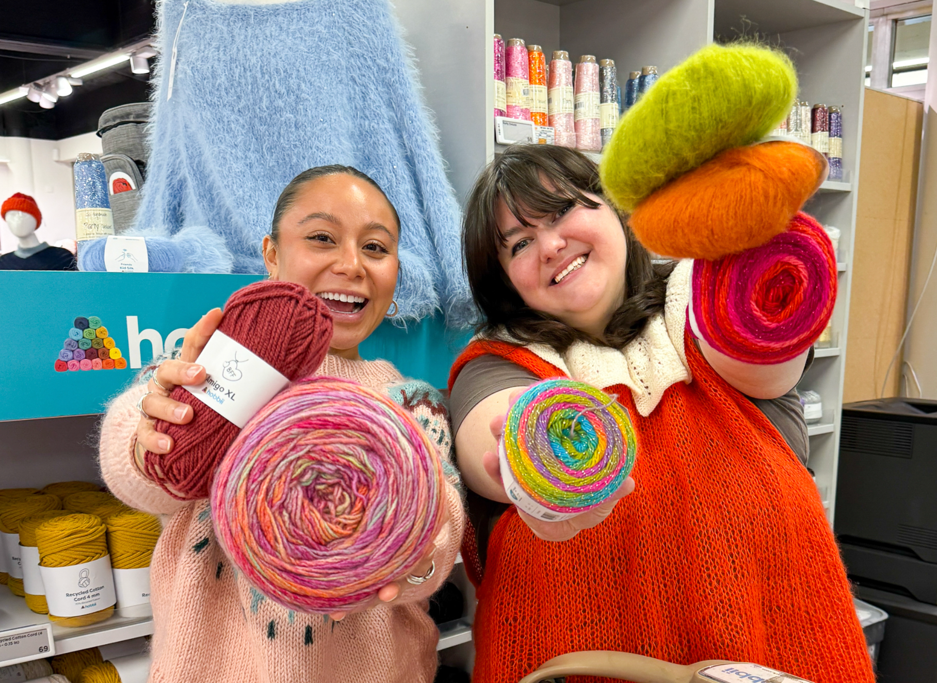 Yarns and accessories from Hobbii - Delivered with love.