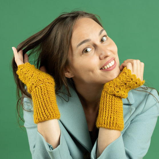 Afrodite - Wrist Warmers
5