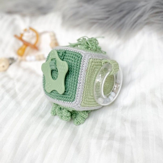 Rattle – Ring - Go Handmade
4