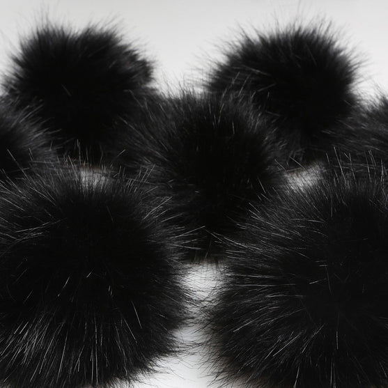 Pom Pom - Black - Go Handmade
2