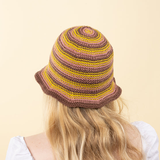 Sopka - Bucket hat with brim
5