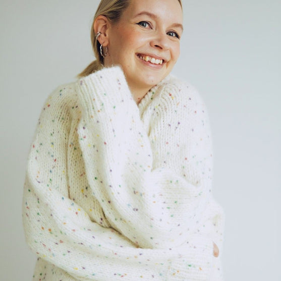 01-05 Vilje's Jumper
3