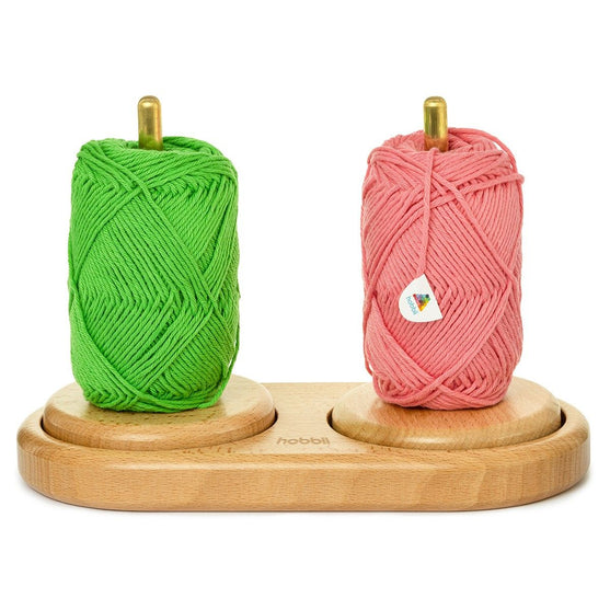 Duo Yarn Holder - Wooden - Hobbii
3