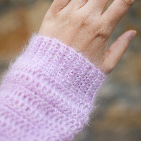 Essence - V Cardigan
6