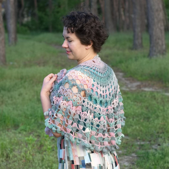 Romance - Shawl
3