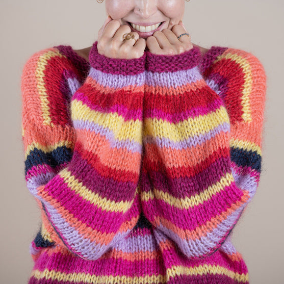 Pia - Sweater
3