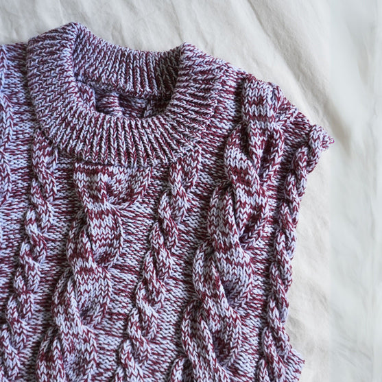 Beyond Cables - Vest
6