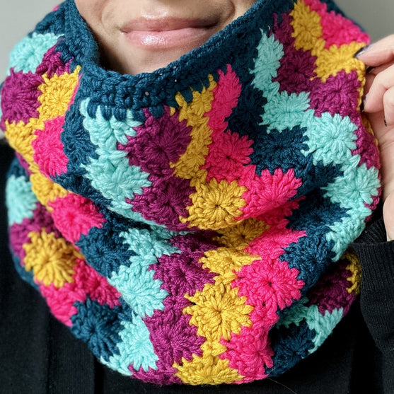 Esther - Cowl
2