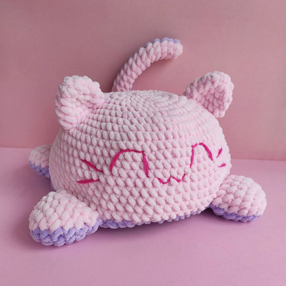 Moody - Reversible Cat
2