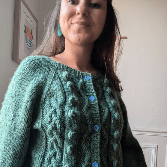 Twist and Shout - Cardigan
6