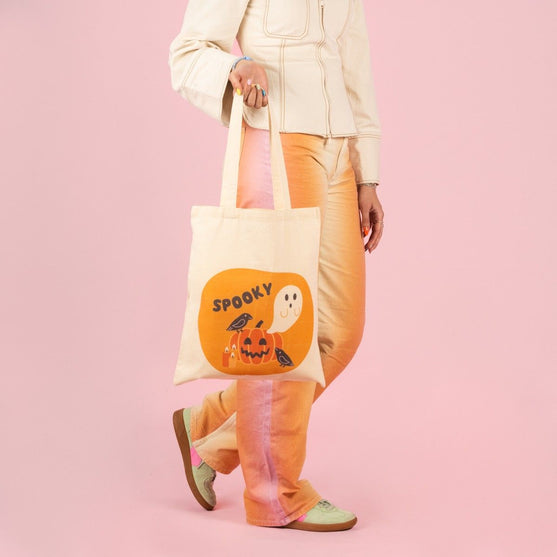 Halloween Tote Bag - Hobbii
2
