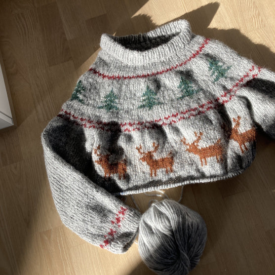 Holly Pines - Sweater
5