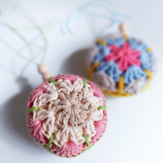 Skina - Christmas Baubles
3