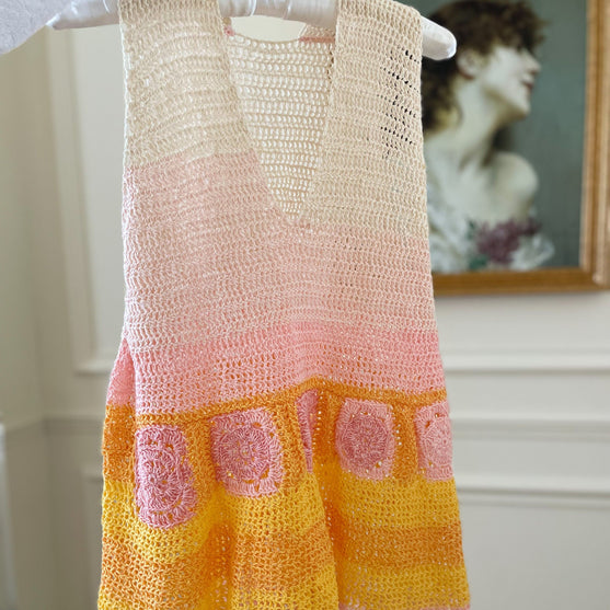 Peony Peplum - Top
2