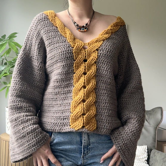 Serena Cable - Sweater
5