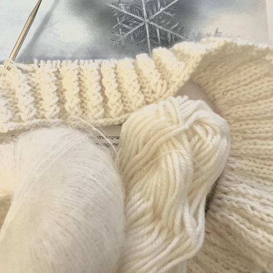 Snekrystal - Sweater
4