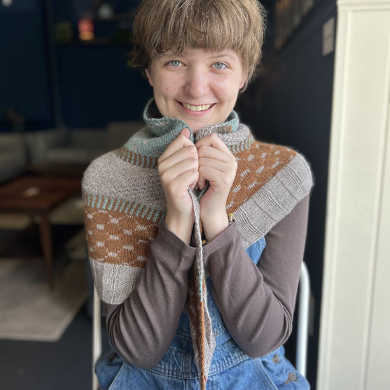 Deja Brew - Shawl
4
