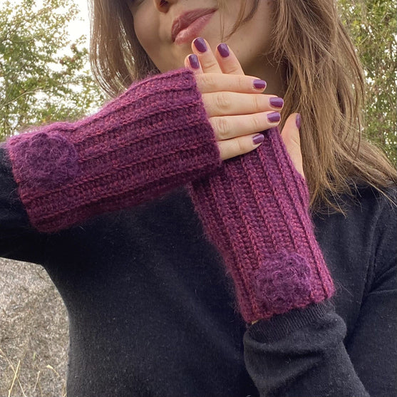 Frozen Rose - Mittens
2