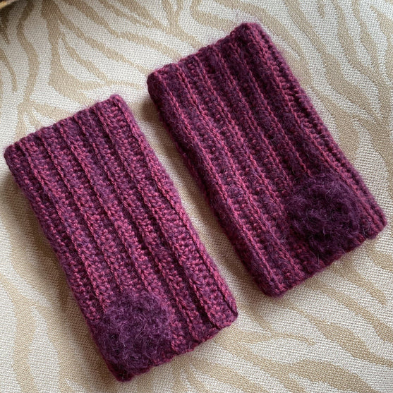 Frozen Rose - Mittens
5