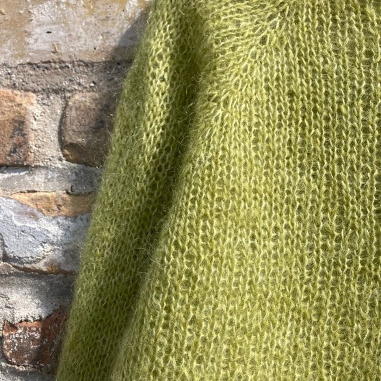 Summer Lotus - Blouse
5