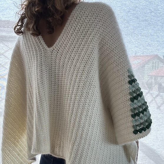 Merry Pines - Poncho
5