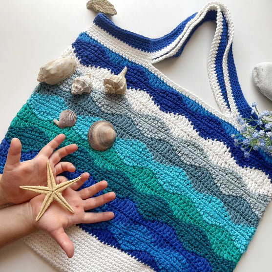 Waves of Nature - Tote Bag
6