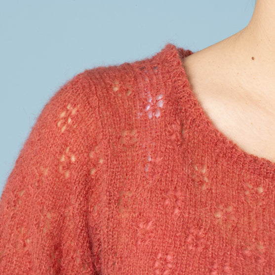 Martha - Blouse with lace pattern
4